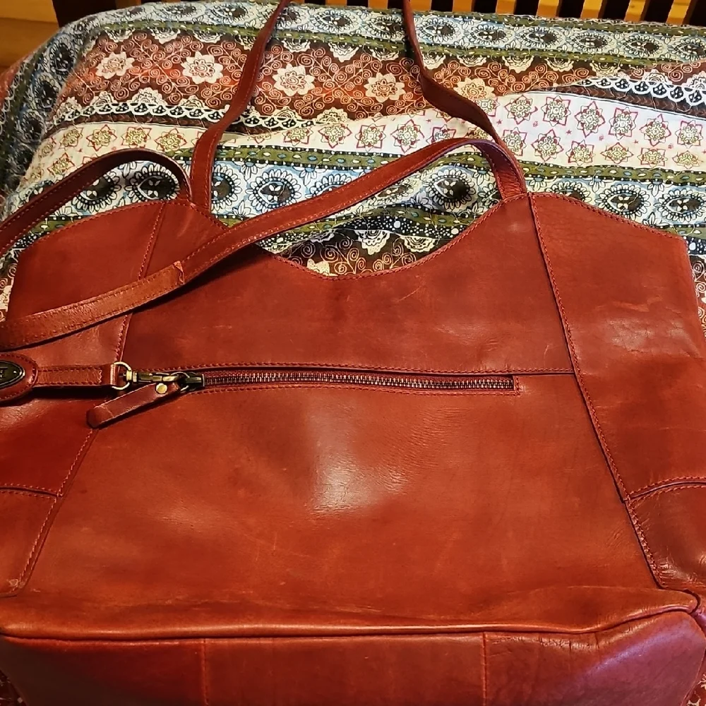 Red Genuine Leather Born Tote Bag - Picture 3 of 11